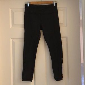 Lululemon Black run crops